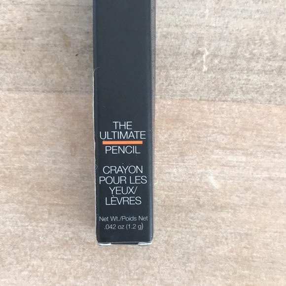 Jay Manuel Beauty ultimate pencil for eyes/lips in wicked black Eyeliner / new - Picture 4 of 4